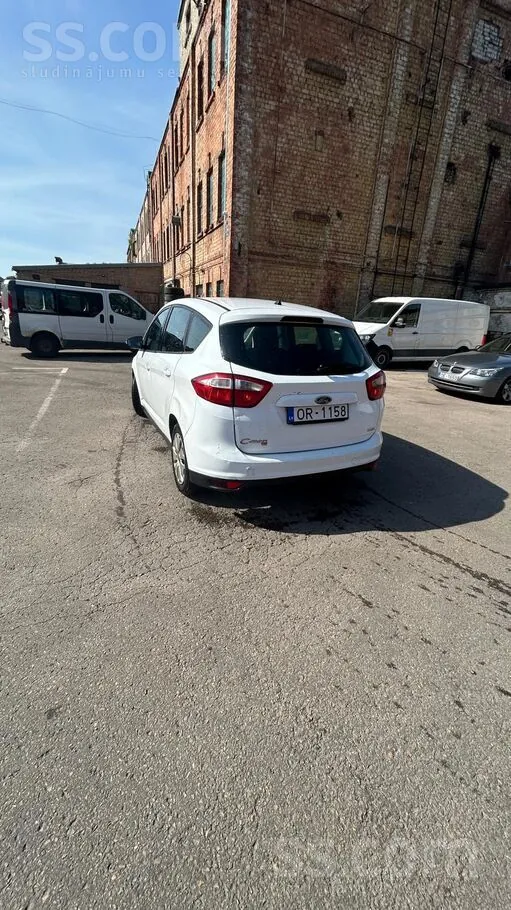 Ford C-Max 2013 photo 3