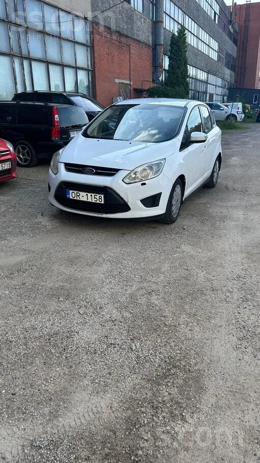 Ford C-Max 2013 photo 2