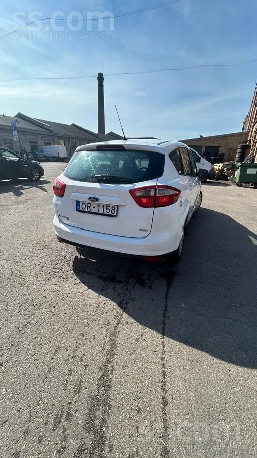 Ford C-Max 2013 photo 4