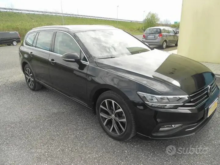 Volkswagen Passat Variant 2021 photo 3