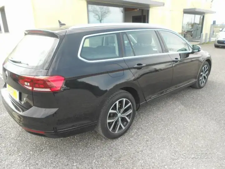 Volkswagen Passat Variant 2021 photo 4