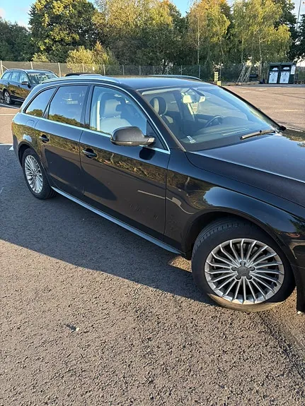 Audi A4 2014 photo 2