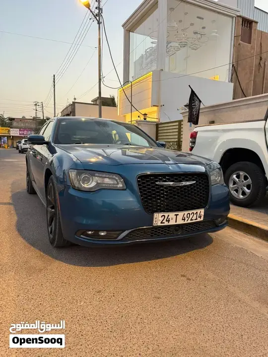 Chrysler 300 2023 photo 4