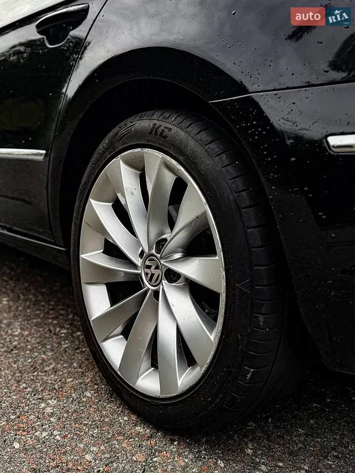 Volkswagen Passat 2011 photo 4
