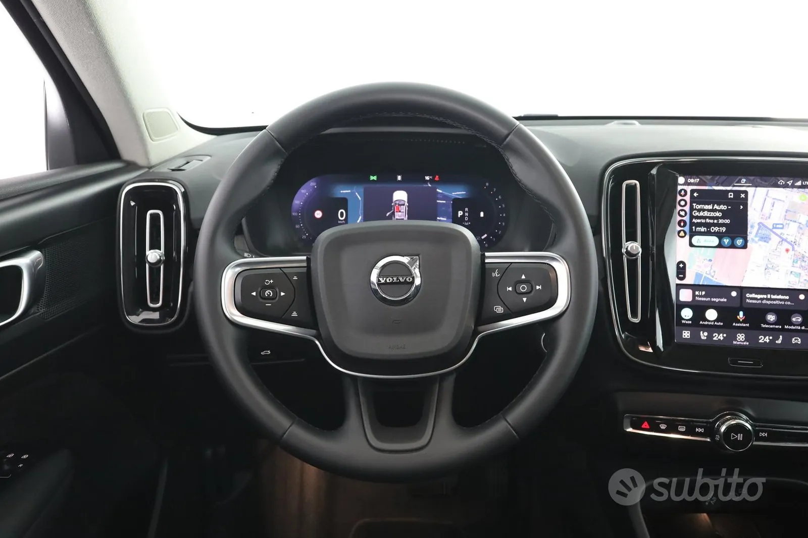 Volvo Xc40 2025 photo 5