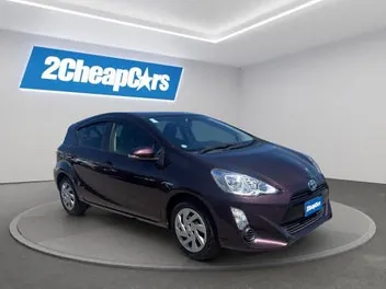 Toyota Aqua 2015 photo 4