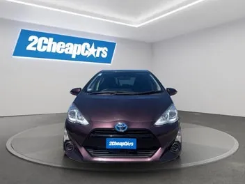 Toyota Aqua 2015 photo 3