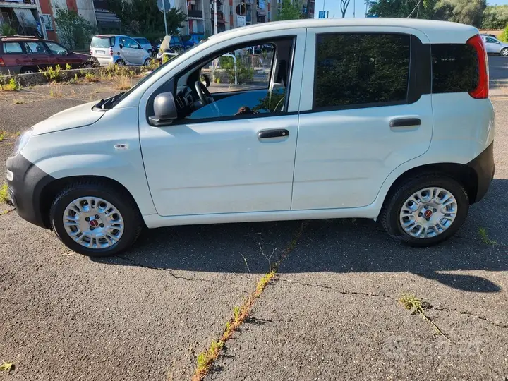 Fiat Panda Van 2018 photo 4