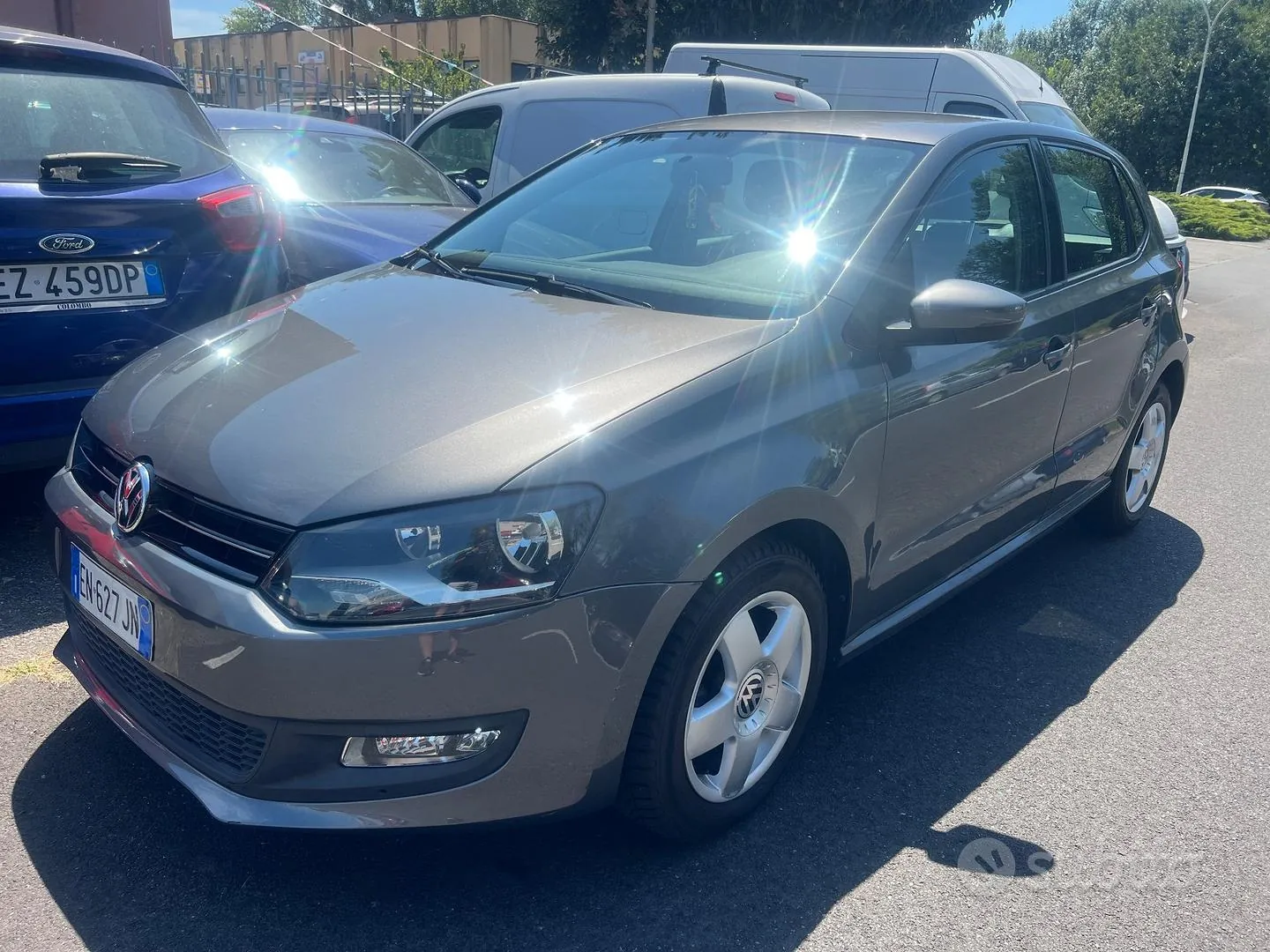 Volkswagen Polo 2012 photo 2