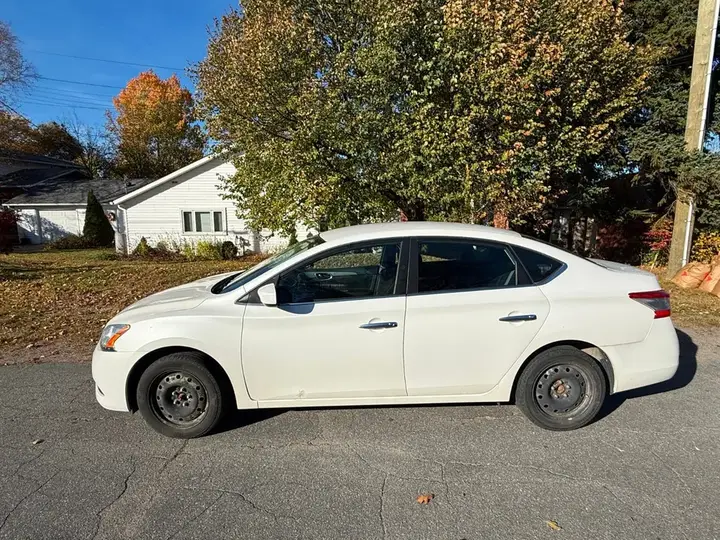 Nissan Sentra 2015 photo 3