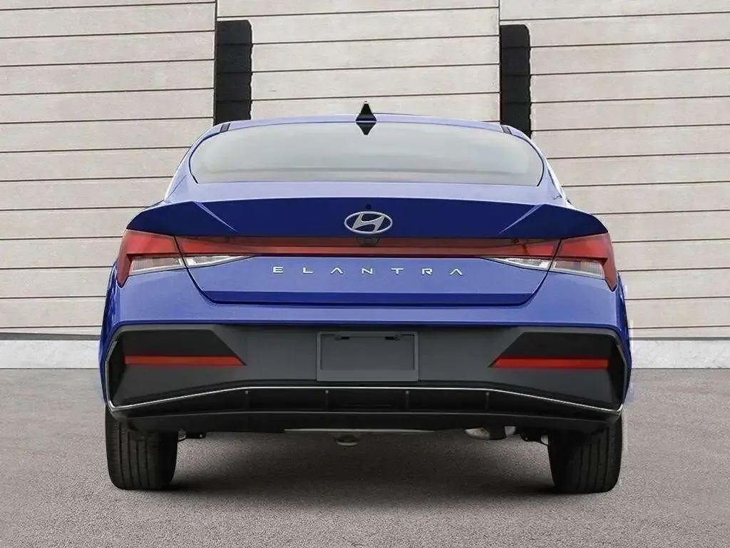 Hyundai Elantra 2026 photo 5