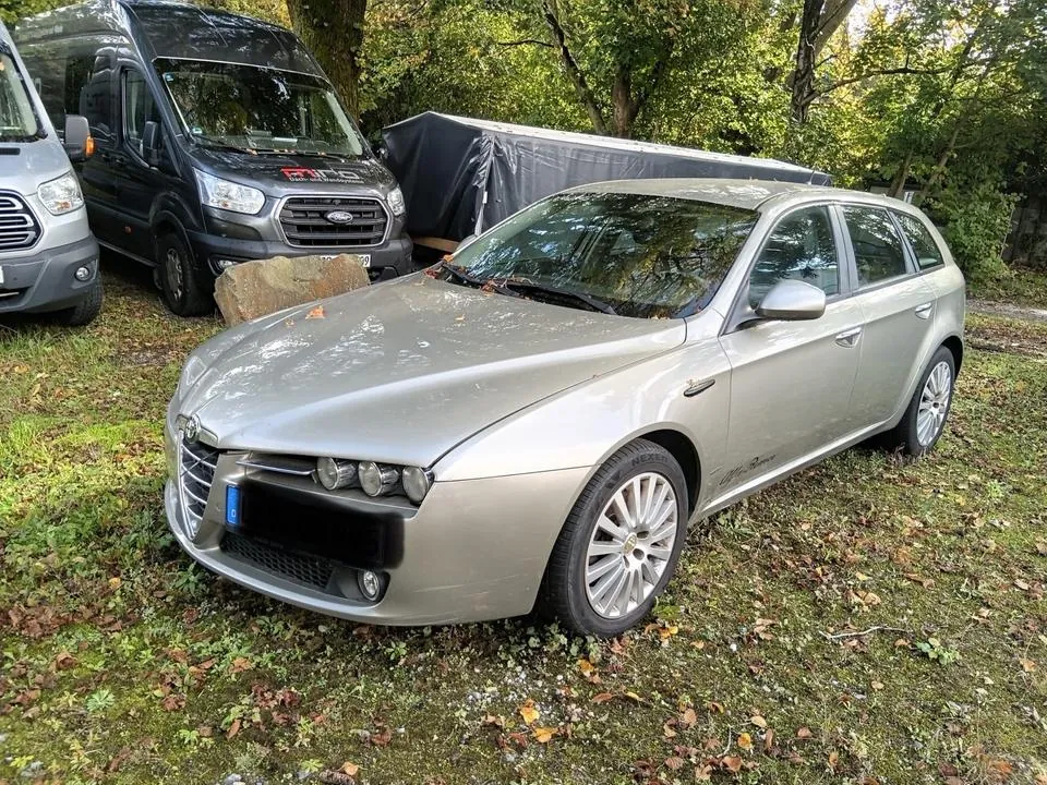 Alfa Romeo 159