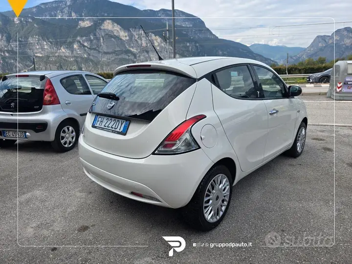 Lancia Ypsilon 2017 photo 4