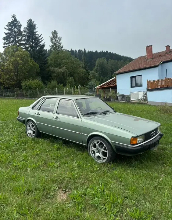 Audi 80 1983 photo 3