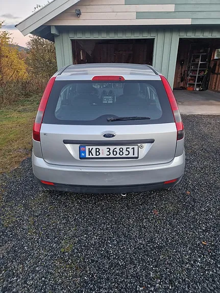 Ford Fiesta 2004 photo 4