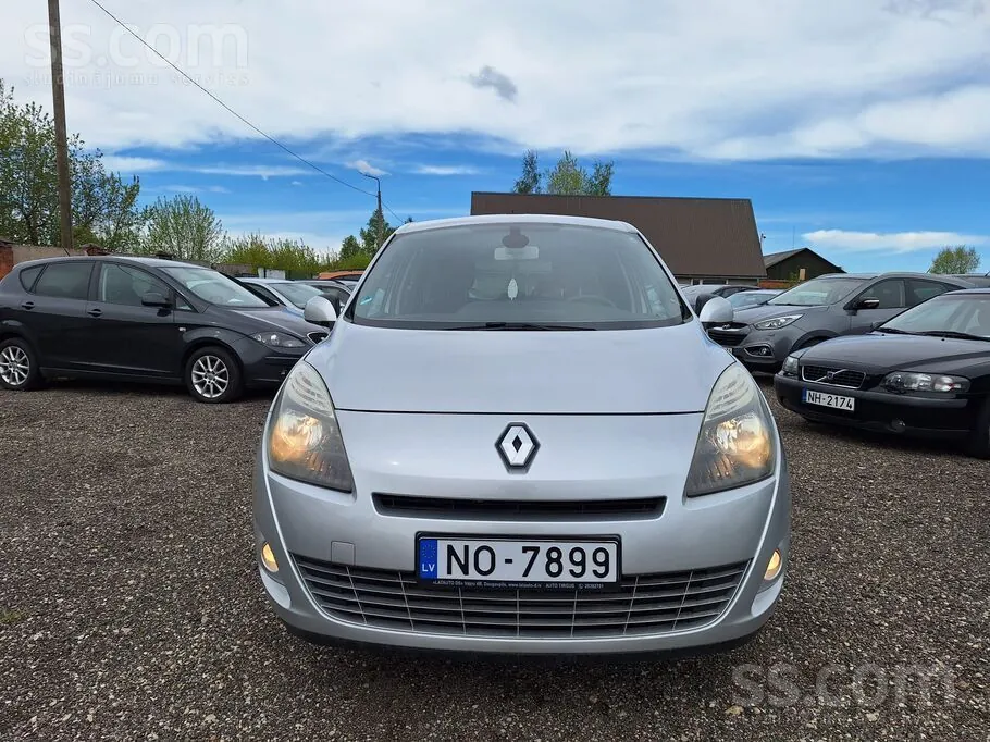 Renault Scenic 2012 photo 2