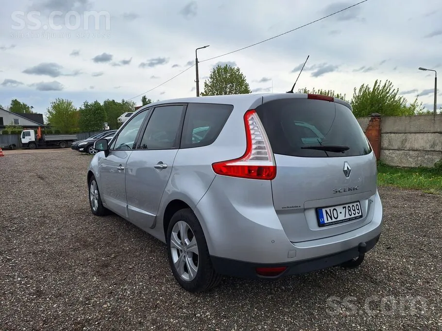 Renault Scenic 2012 photo 5