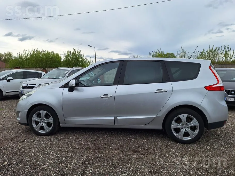 Renault Scenic 2012 photo 4