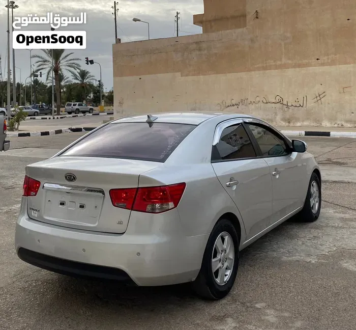 Kia Forte 2010 photo 4