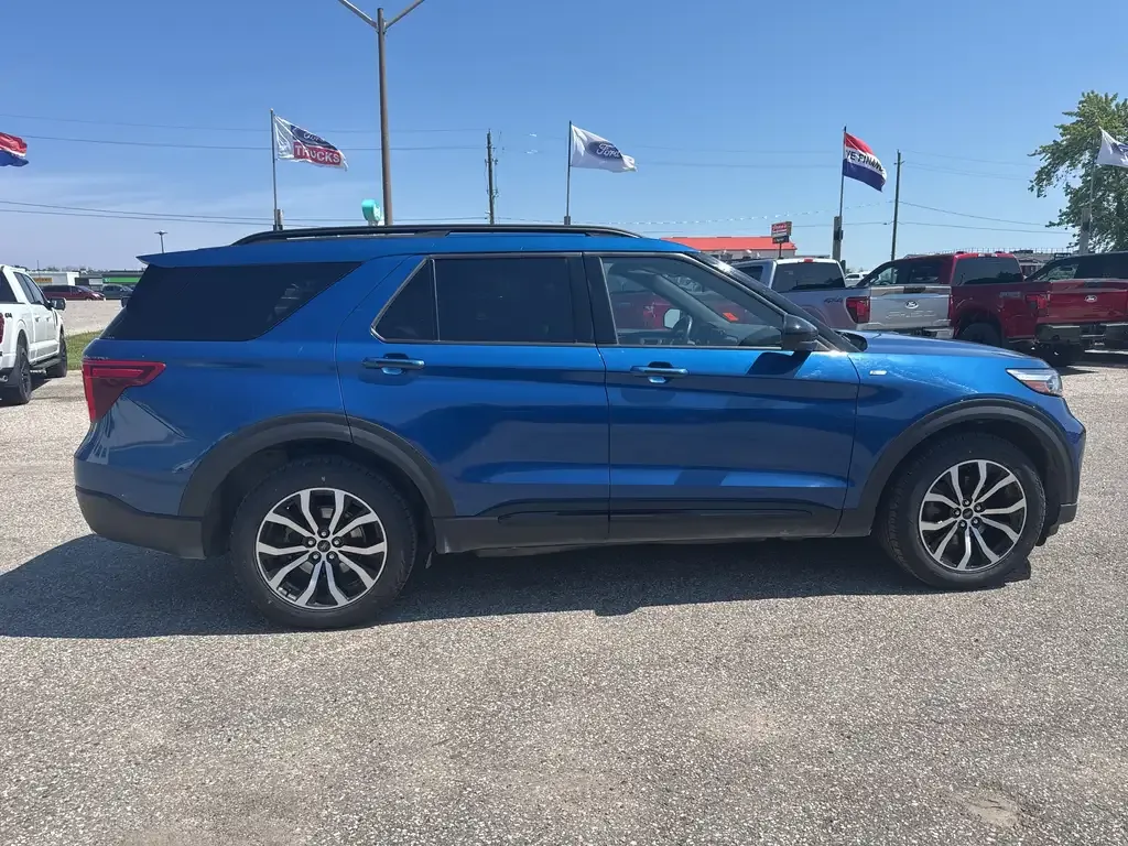 Ford Explorer 2023 photo 5