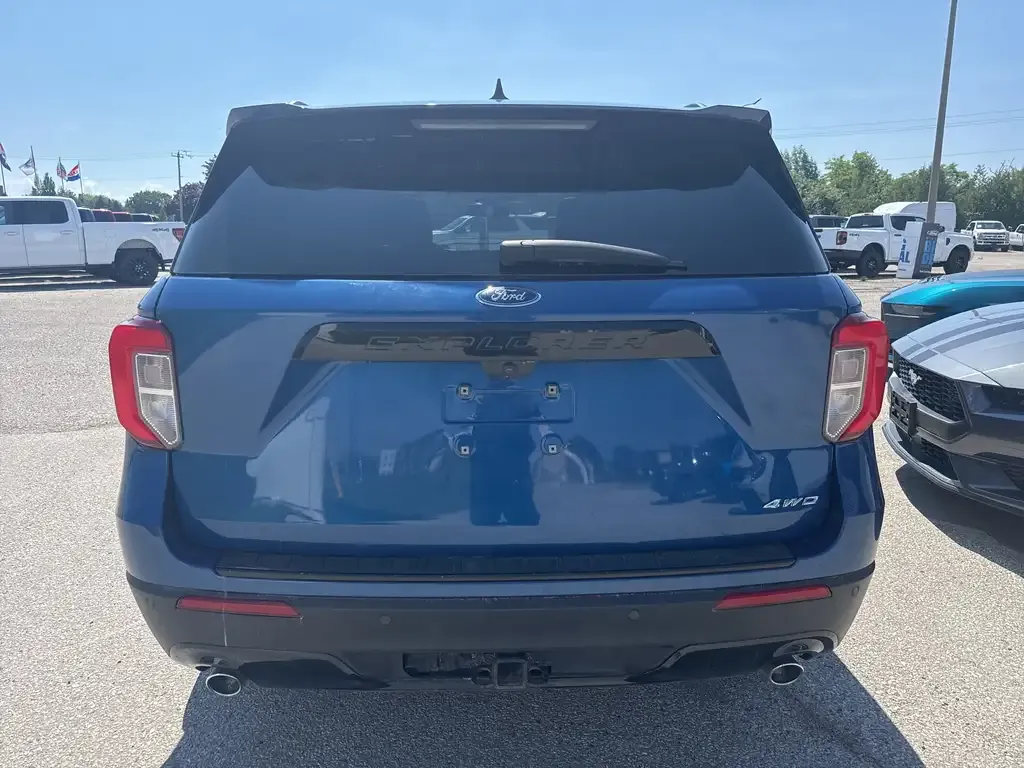 Ford Explorer 2023 photo 4