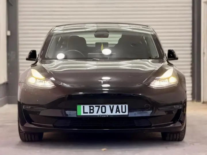 Tesla Model 3 2020 photo 4