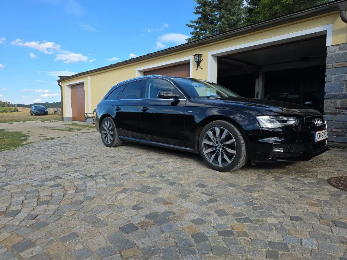 Audi A4 2015 photo 2
