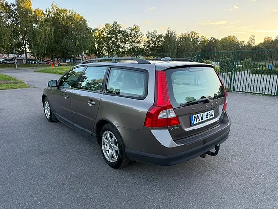 Volvo V70 2008 photo 4