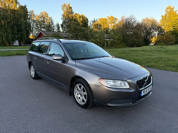 Volvo V70 2008 photo 3