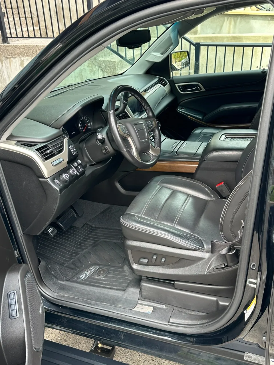 GMC Yukon 2019 photo 5
