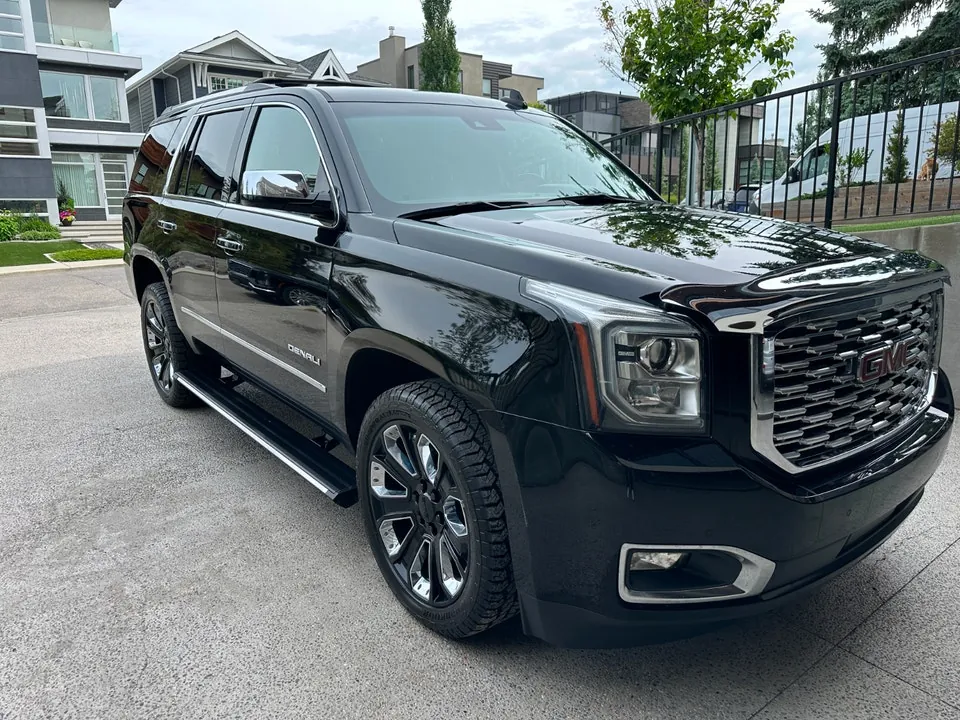 GMC Yukon 2019 photo 2