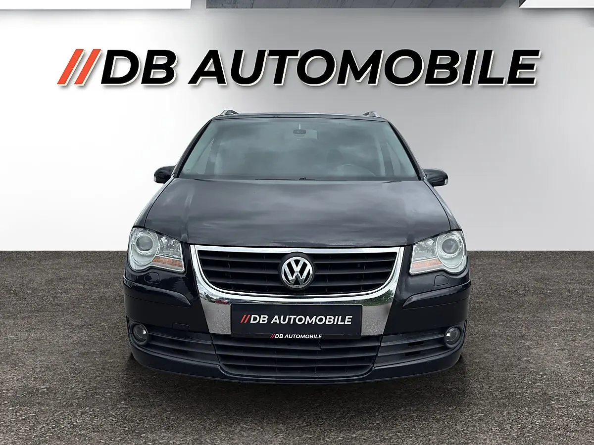 Volkswagen Touran 2007 photo 2