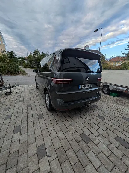 Volkswagen Multivan 2023 photo 2