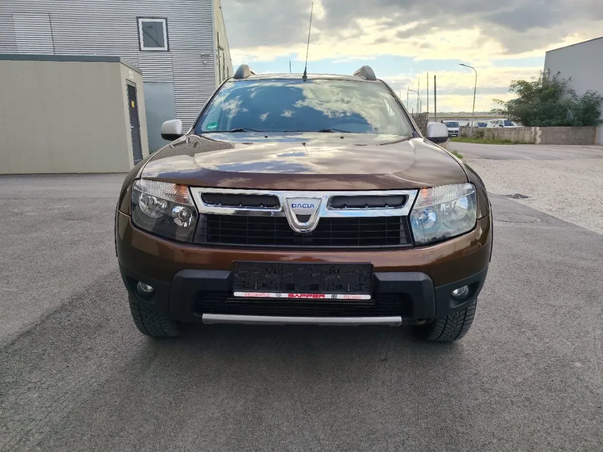 Dacia Duster 2010 photo 2