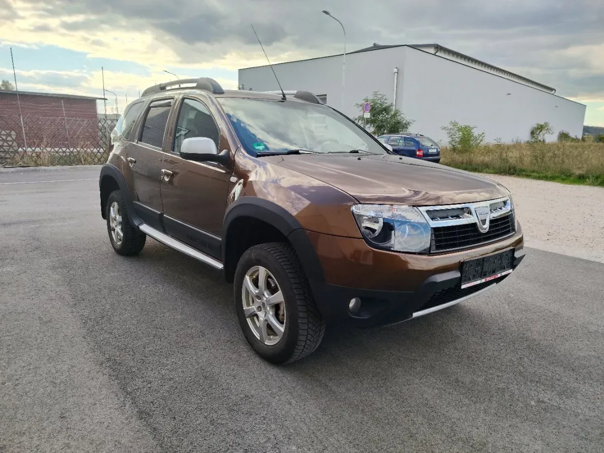 Dacia Duster 2010 photo 3