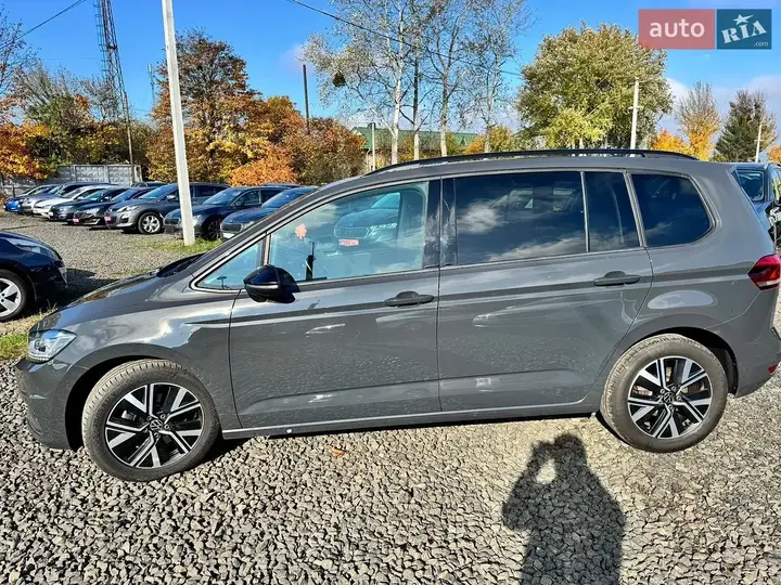 Volkswagen Touran 2022 photo 4