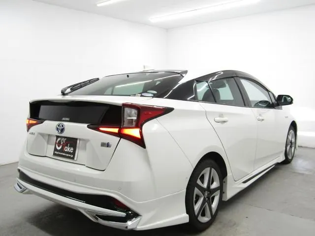 Toyota Prius 2019 photo 3