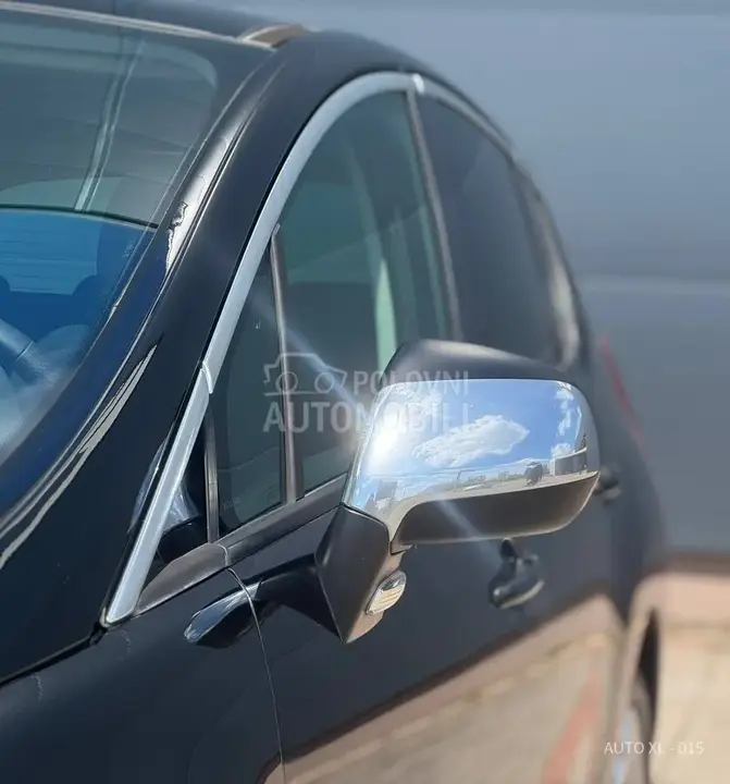 Peugeot 3008 2009 photo 5
