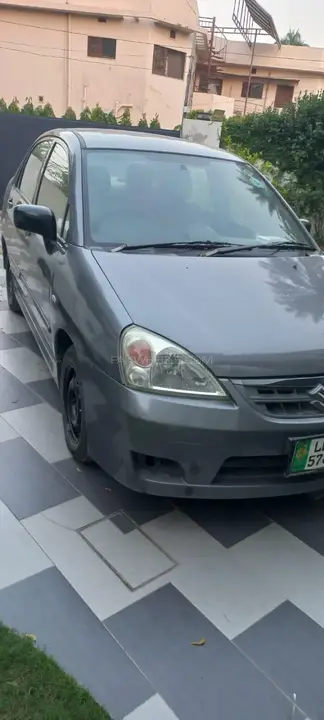 Suzuki Liana