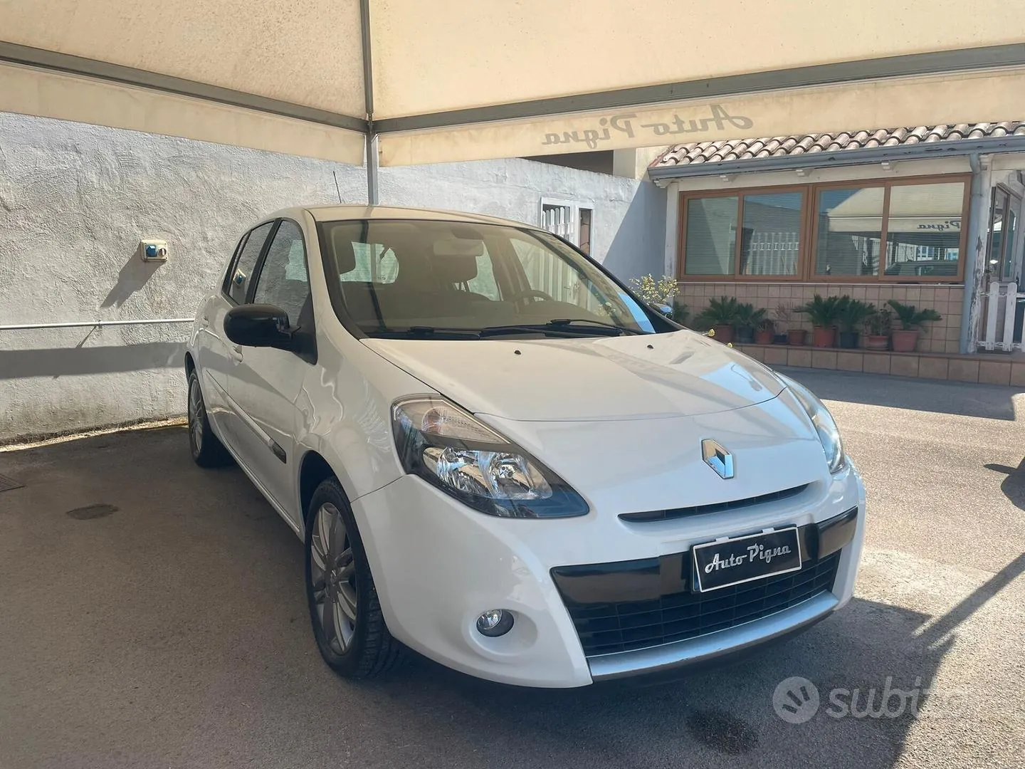 Renault Clio 2011 photo 3