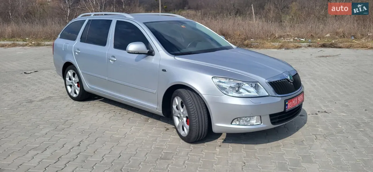 Skoda Octavia 2010 photo 4