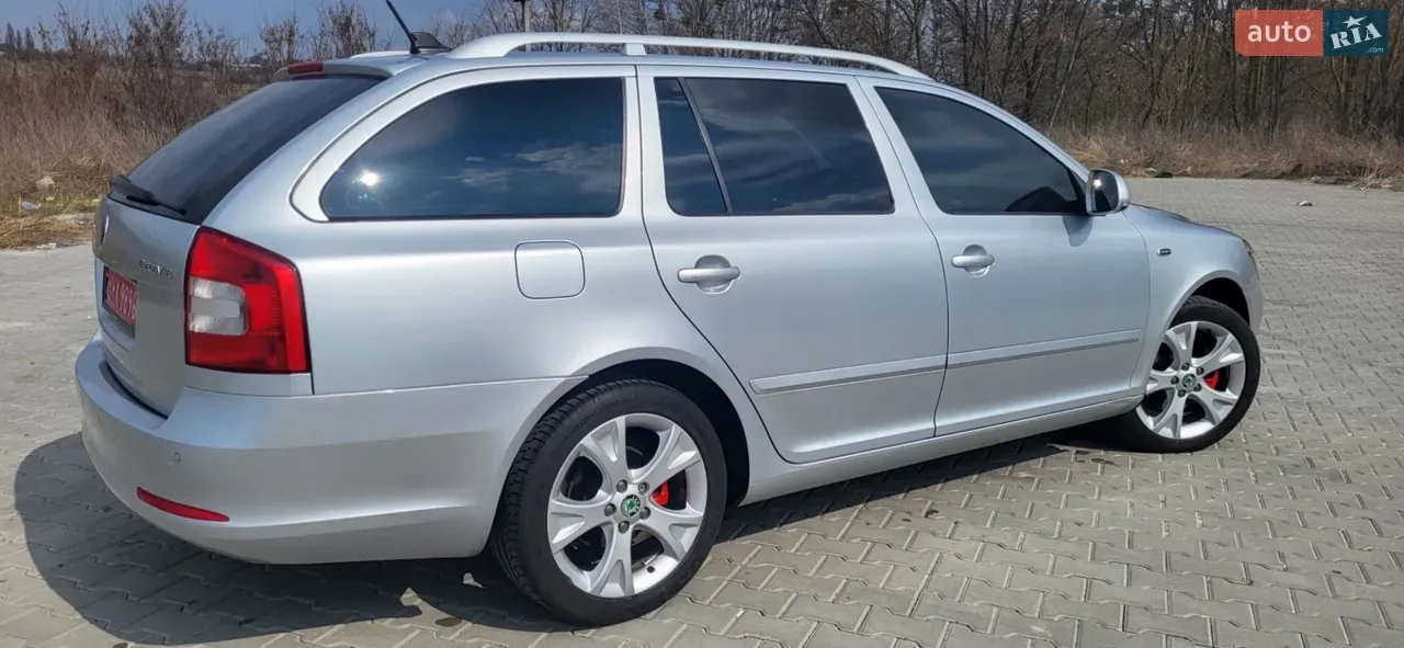Skoda Octavia 2010 photo 5