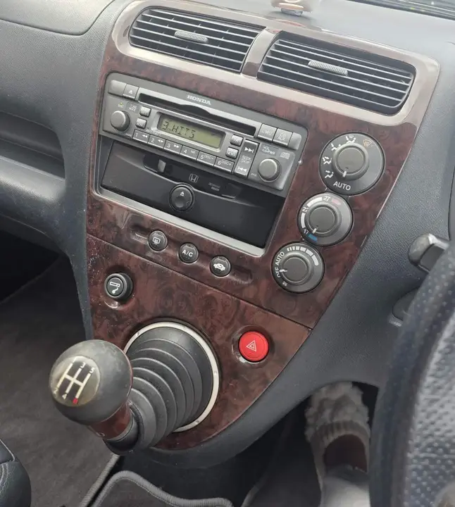 Honda Civic 2002 photo 4