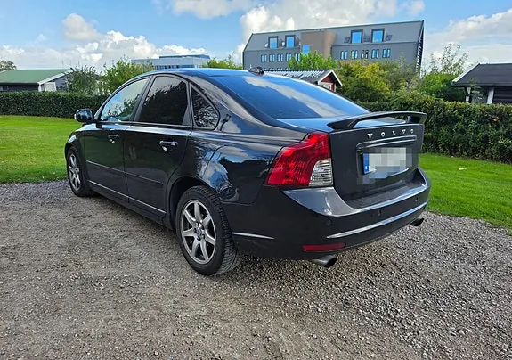 Volvo S40 2008 photo 2