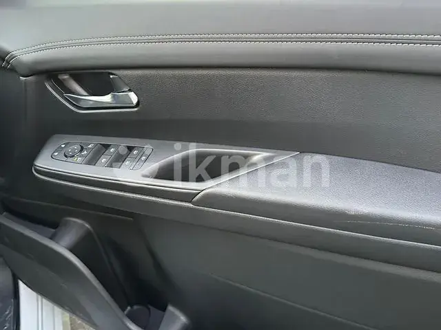 Nissan Serena 2025 photo 3