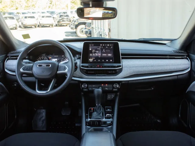 Jeep Compass 2025 photo 4