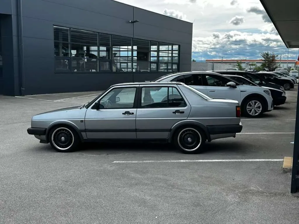 Volkswagen Jetta 1989 photo 3