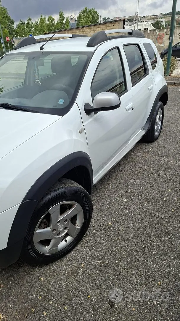 Dacia Duster 2012 photo 4