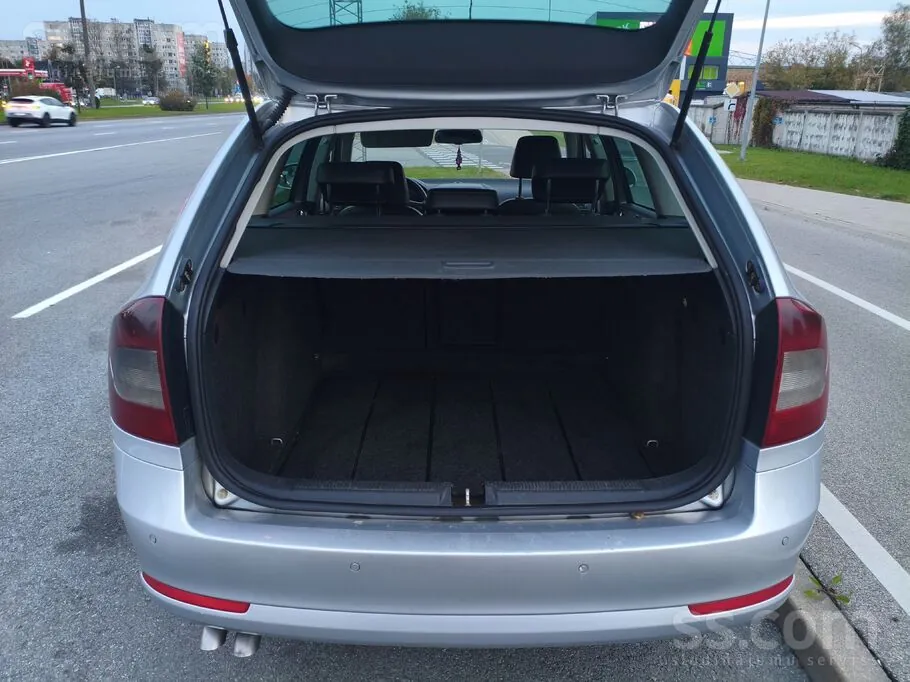 Skoda Octavia 2009 photo 5