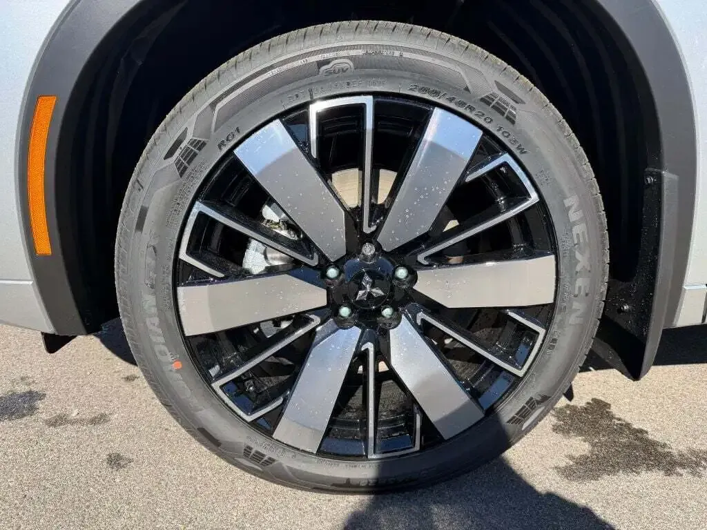 Mitsubishi Outlander 2026 photo 4